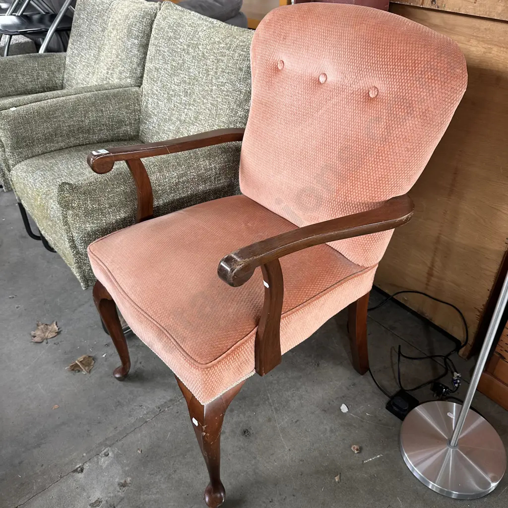 arm chair Image 1++