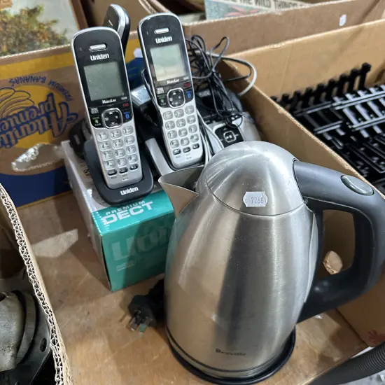 Breville s/s jug plus triple pack of phones.