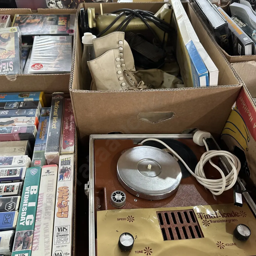 Singer sewer, ice skates, transistorgram etc. Image 1++