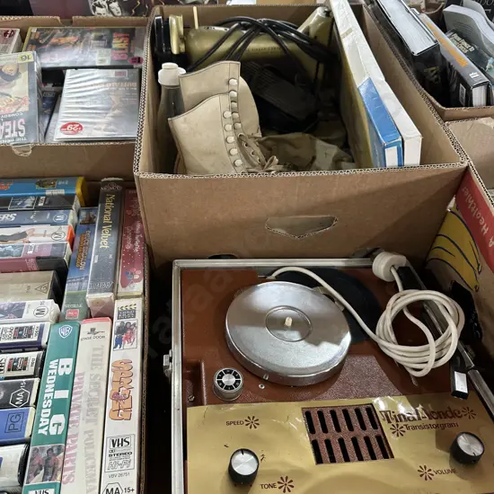 Singer sewer, ice skates, transistorgram etc.
