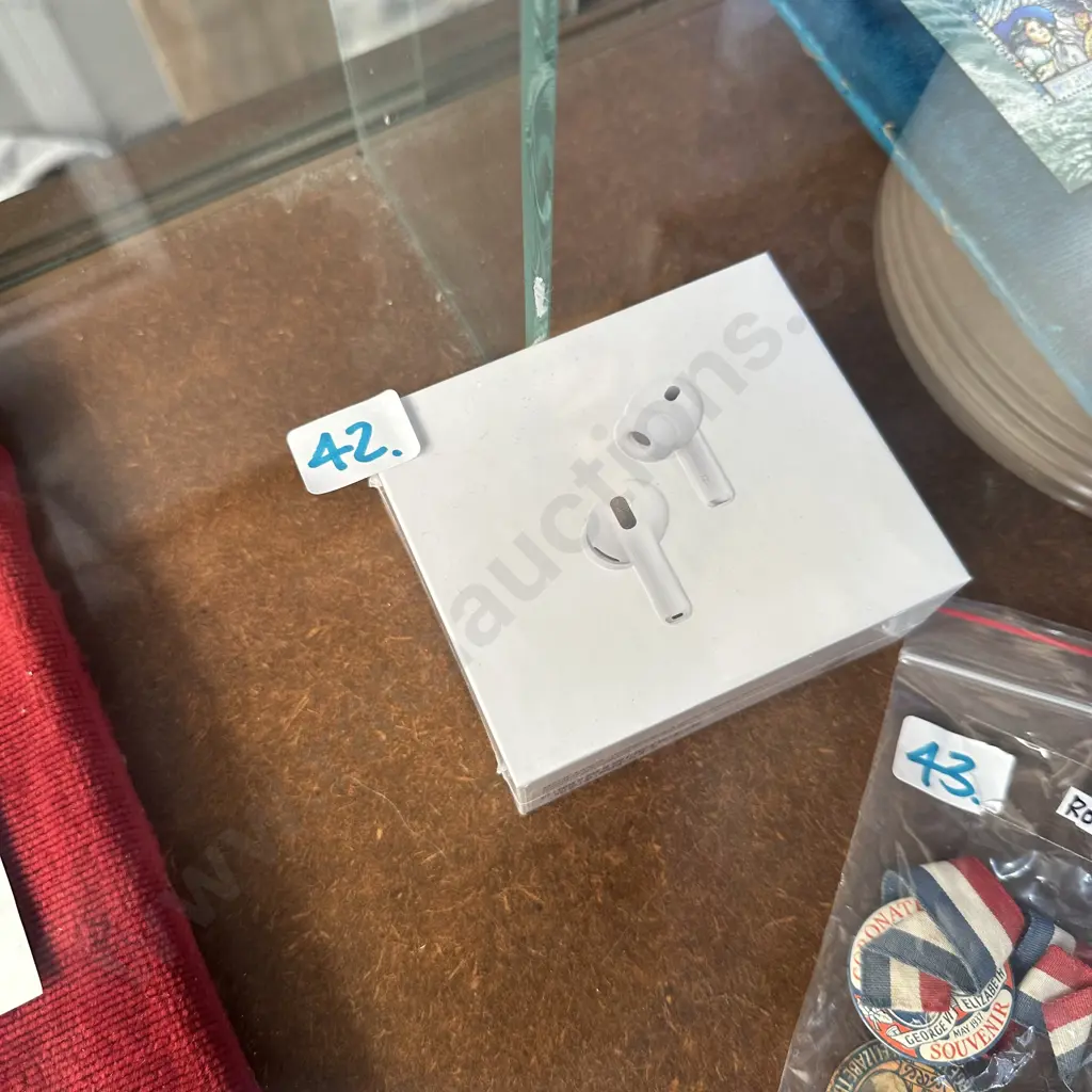unopened airpods Image 1++