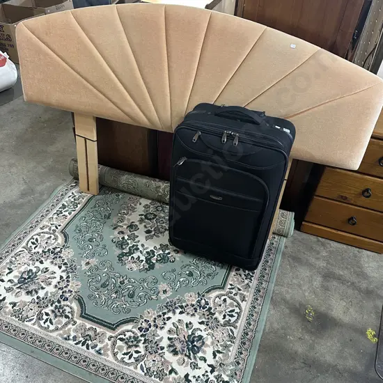 2 suitcases, headboard and mat