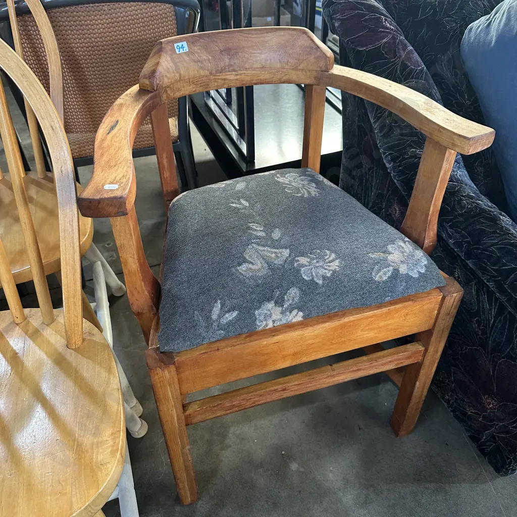 captains chair Image 1++