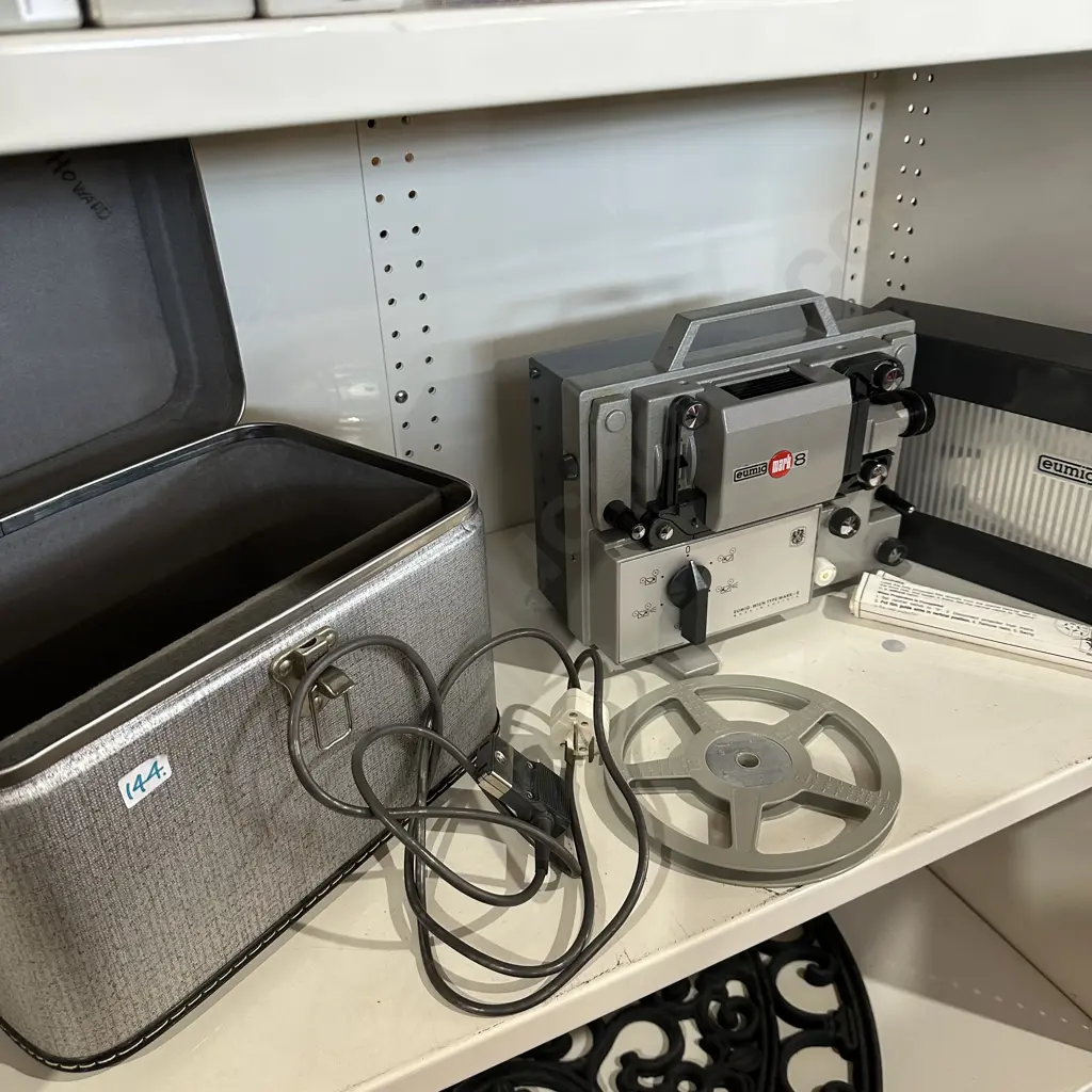 Eumig-Wien Type Mark-8 reel to reel and case. Image 1++