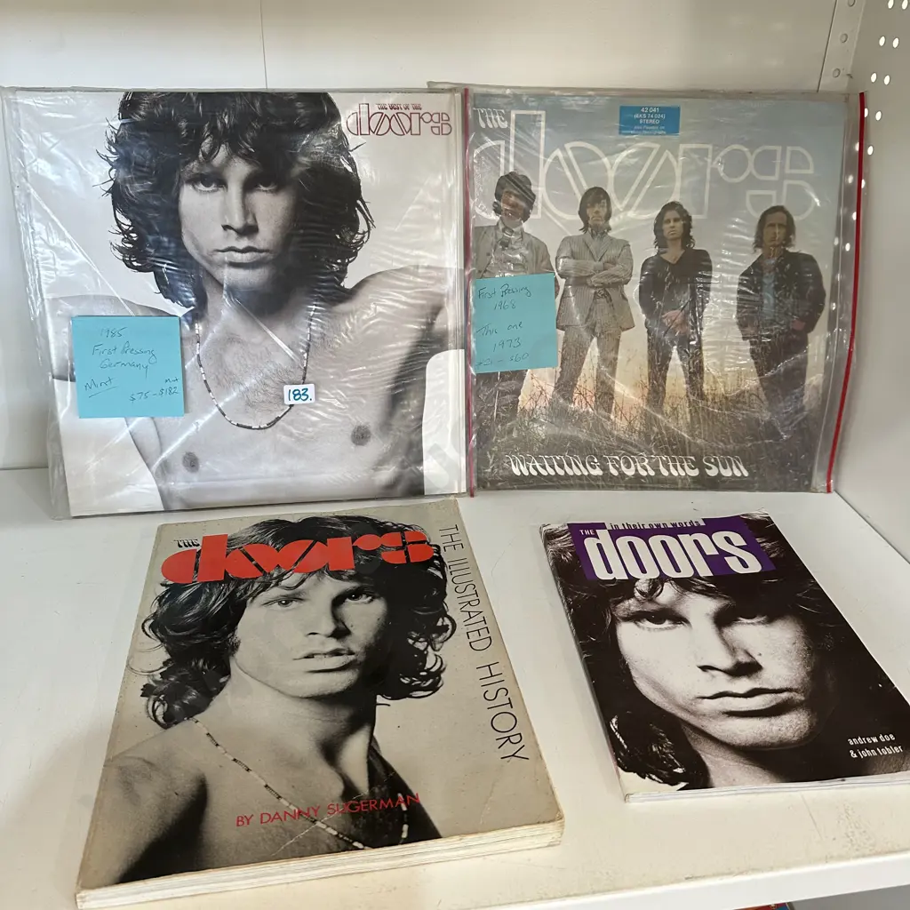 First press Best of the Doors LP & Waiting for the sun 1973 LP- both  excellent condition plus 2 magizines Image 1++