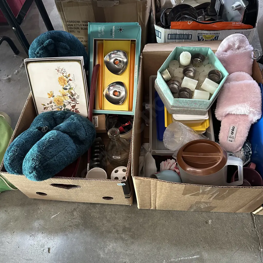 Two boxes candles, new slippers, placemats and vintage Tupperware etc. Image 1++