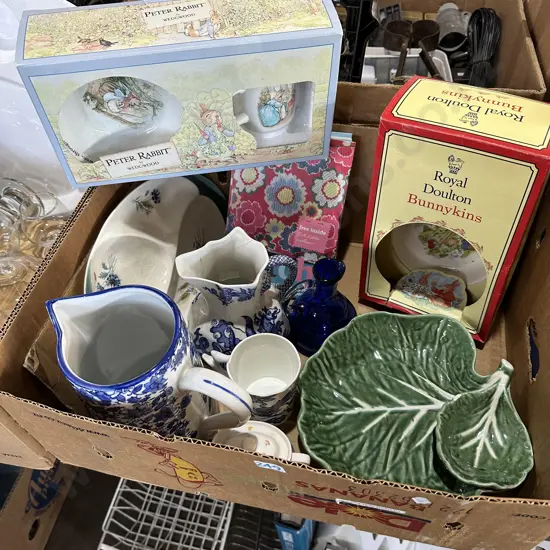 Box lot boxed Wedgewood and Bunnykins etc.