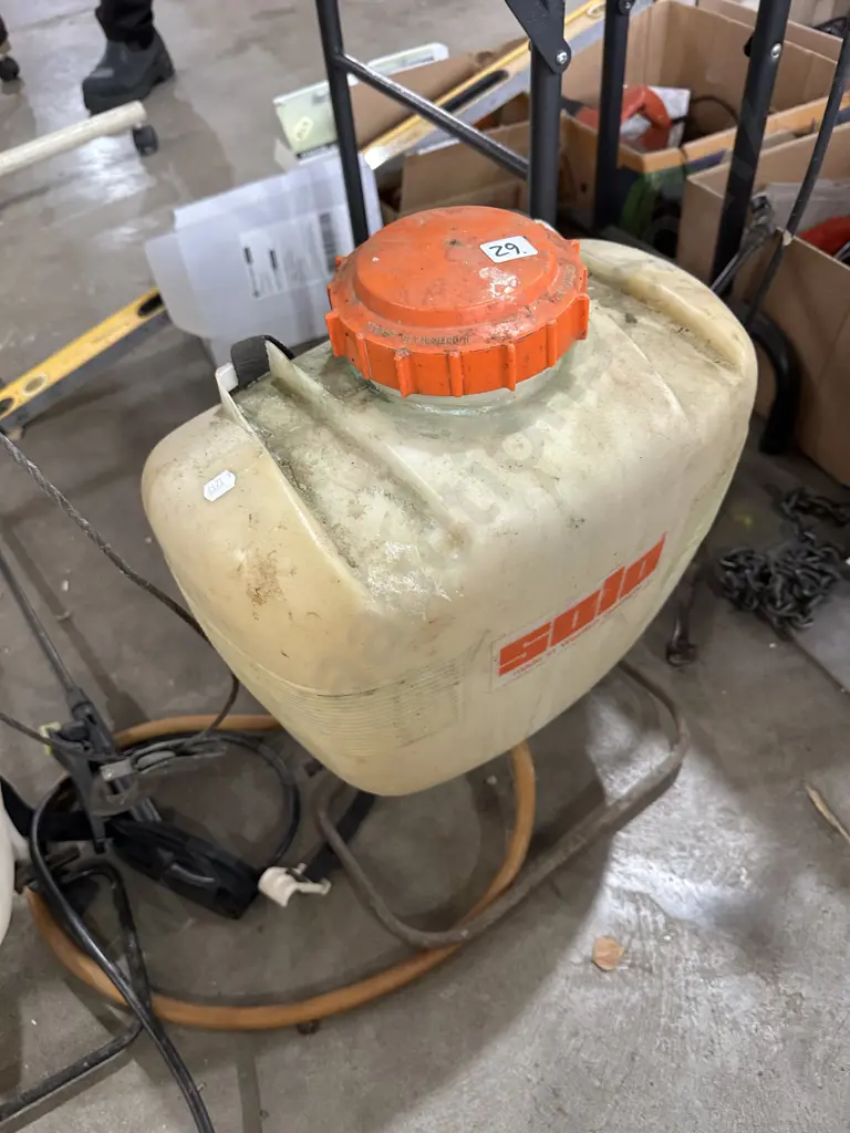 Solo backpack sprayer Image 1++