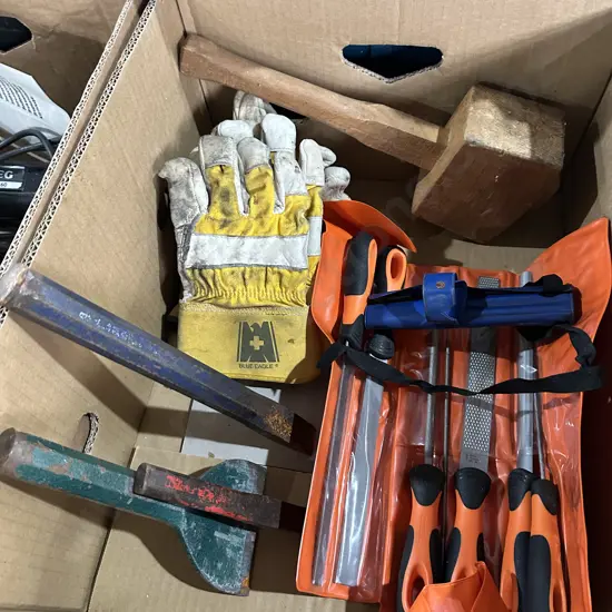 Box lot Bahco file set, three cold chisels, wooden mallet and gloves.