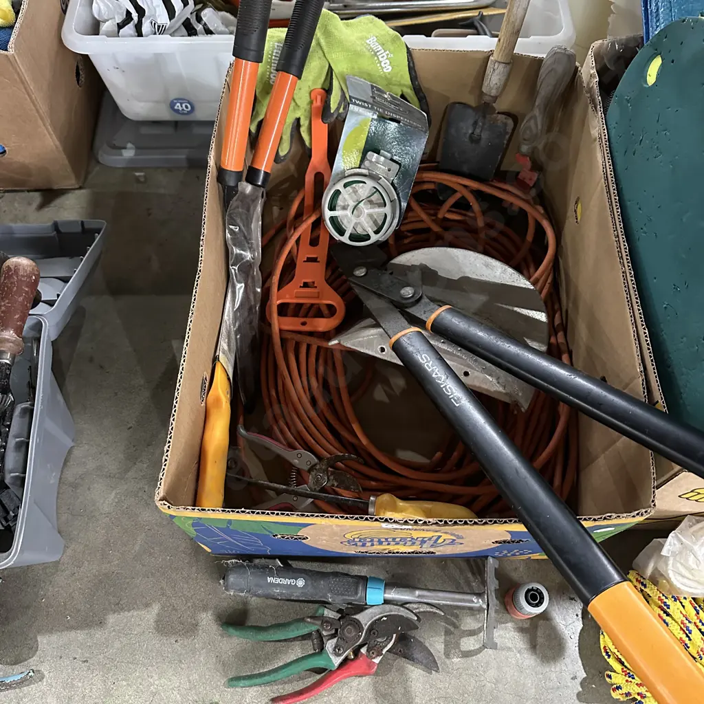 Box lot extension lead plus gardening tools, gloves etc. Image 1++