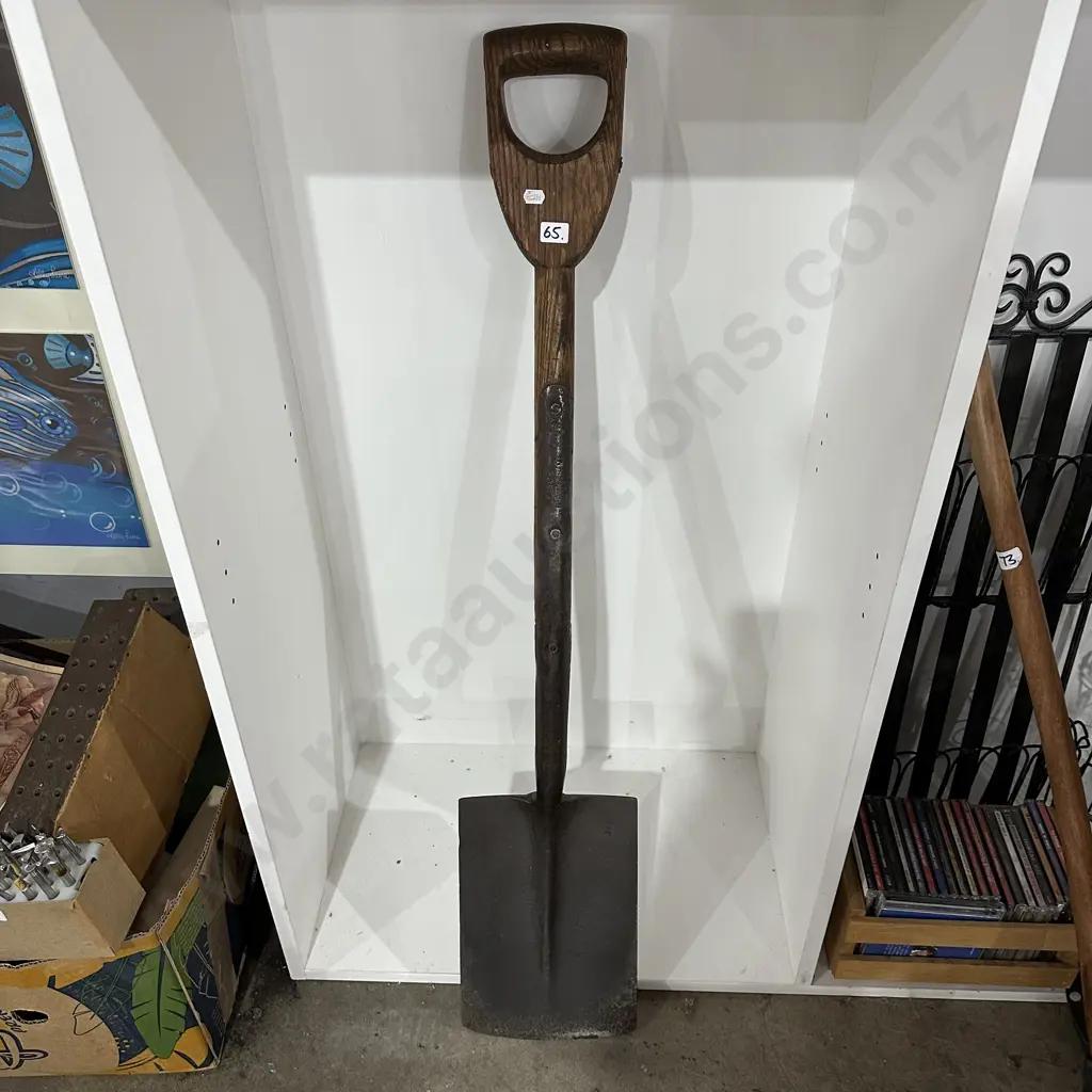 heavy Parkes spade Image 1++
