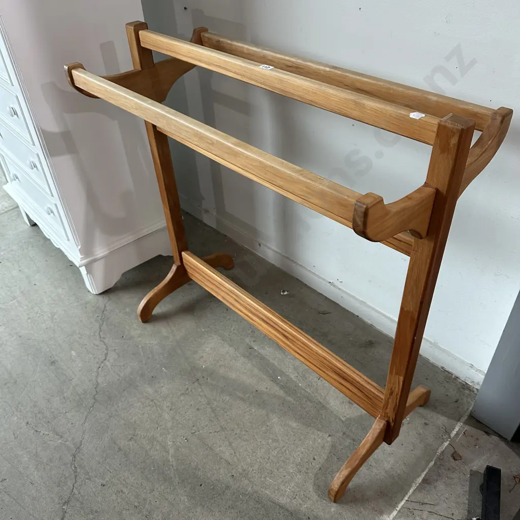 solid Rimu towel rail Image 1++