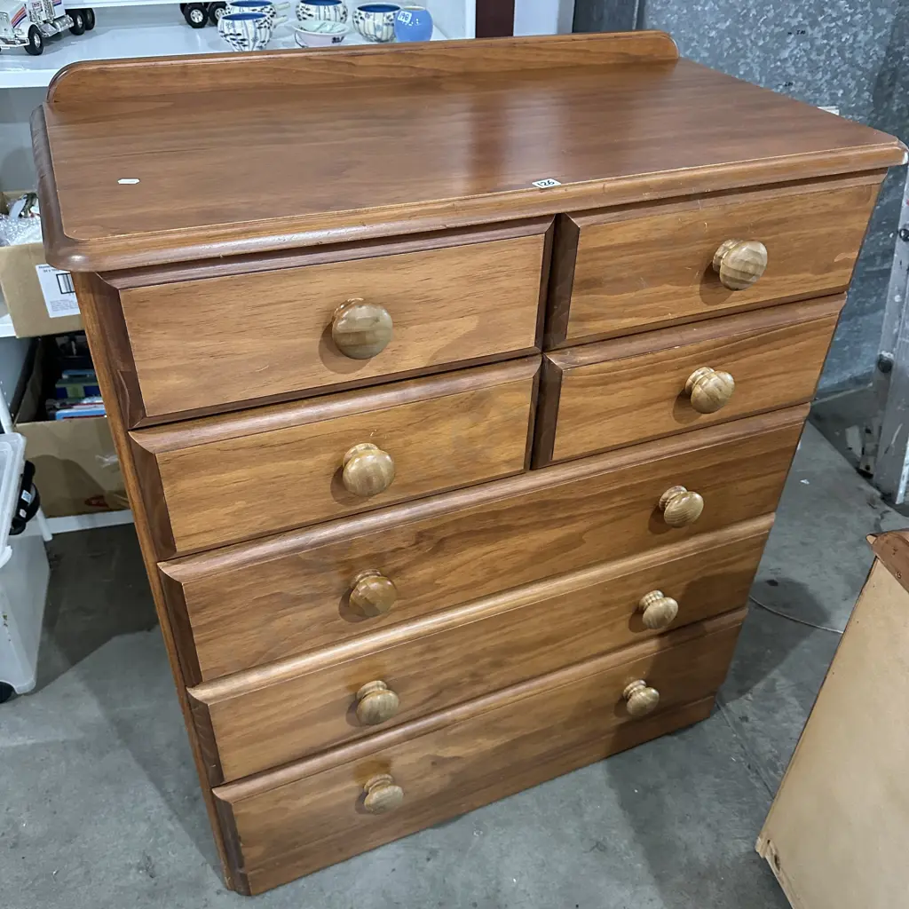 solid Pine chest drawers Image 1++