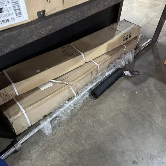 Iron power pro squat rack with bar (new)