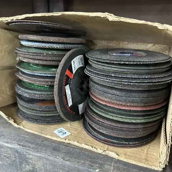 large lot grinding and cut off disks (mostly new)