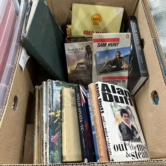 Box of books including vintage SHELL road map of NZ.