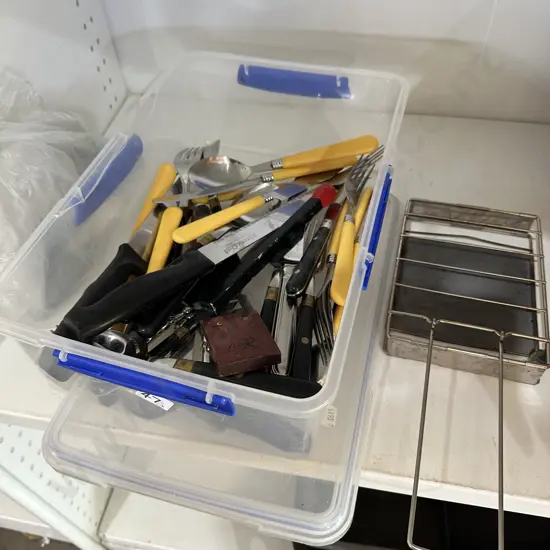 cuttlery and camping toaster