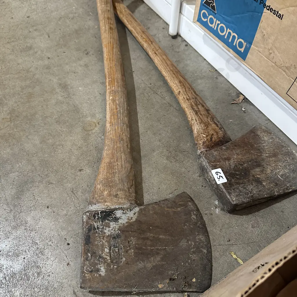 2 x wooden handle axes Image 1++