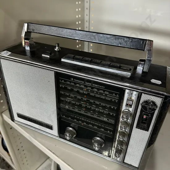 Sanyo Transworld radio with SW