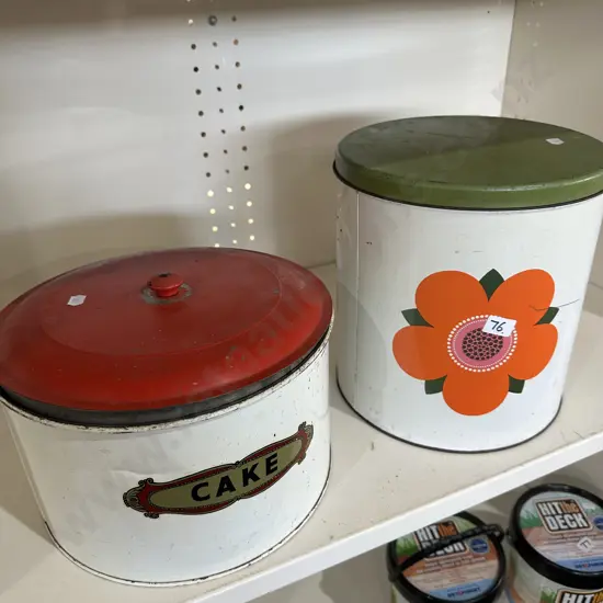 2 vintage tins