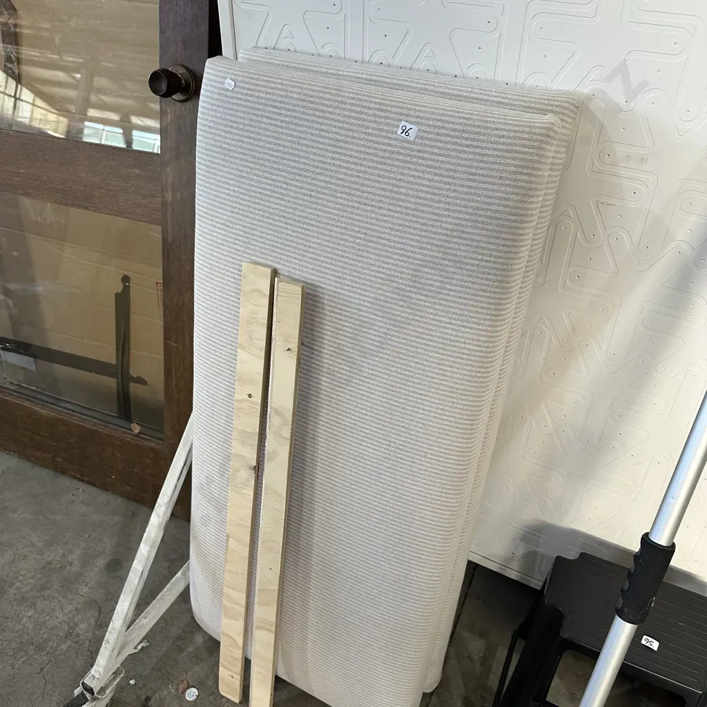 Pr of king single wall mounted headboards Image 1++
