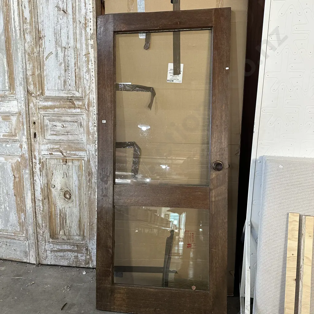 door 1980 x 860 Image 1++