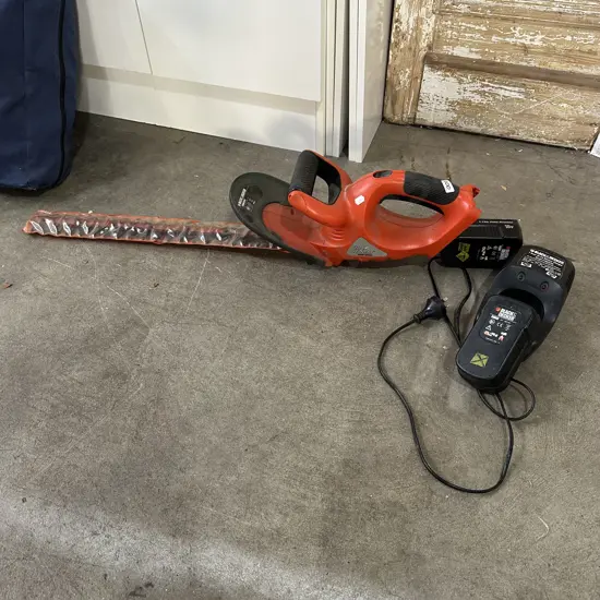 battery hedge trimmer