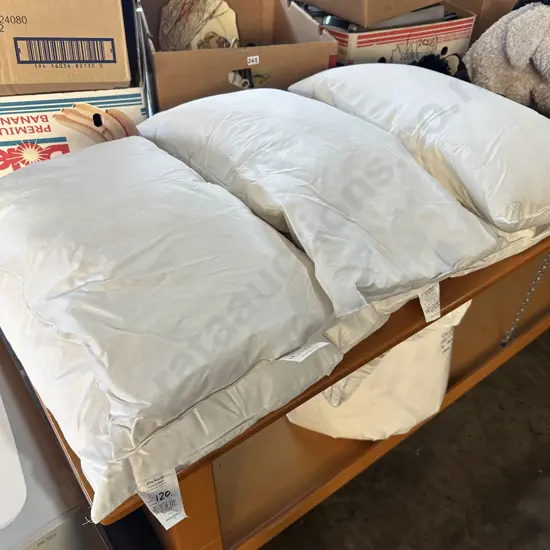 6 x feather cushion inners by Belvedere, as new ( fit 30x50cm covers)