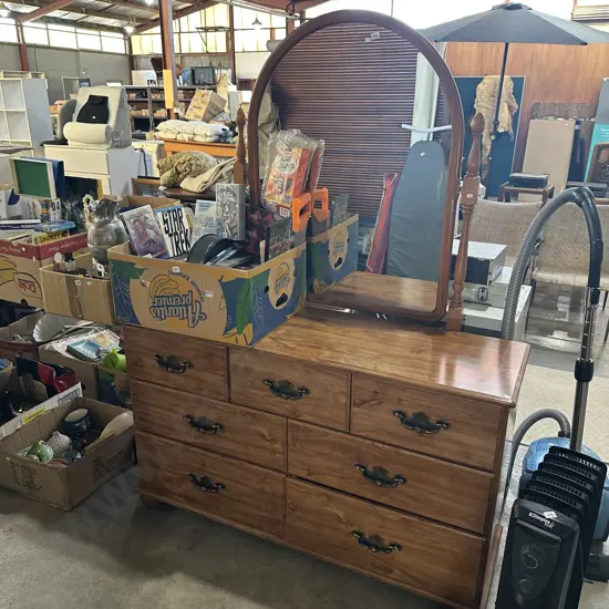 Dresser