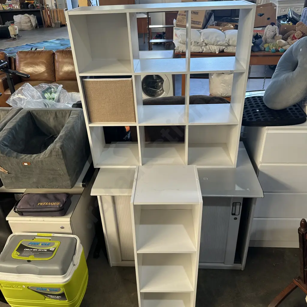 2 x cube shelves Image 1++