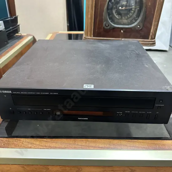 Yamaha CD player (no cords)