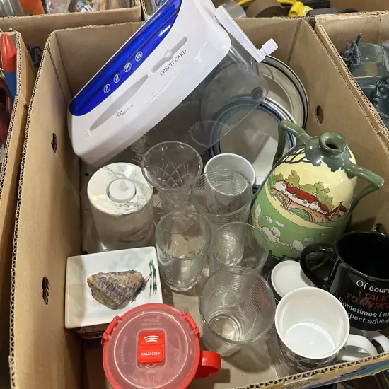 Box lot hand shredder, vases and glassware etc.