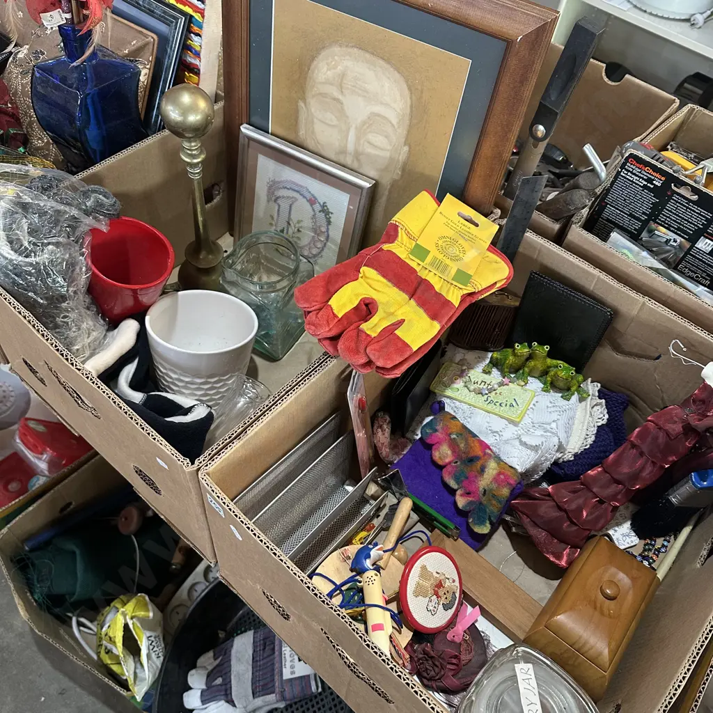 Two boxes jewellery stand, doolies, wallet, new leather gloves, vases, heavy door stop etc. Image 1++