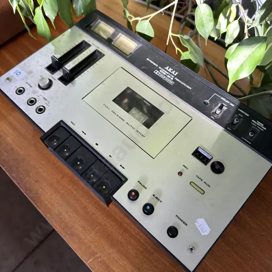 AKAI stereo cassette recorder CS-34
