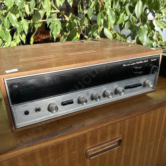 SASUI stereo tuner amplifier 2000A