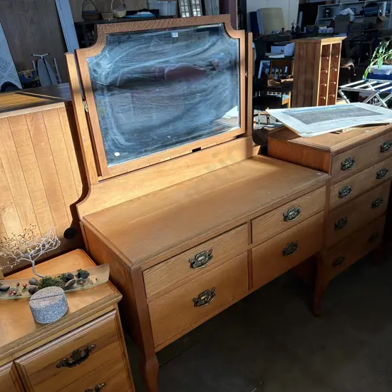 Oak dressing table