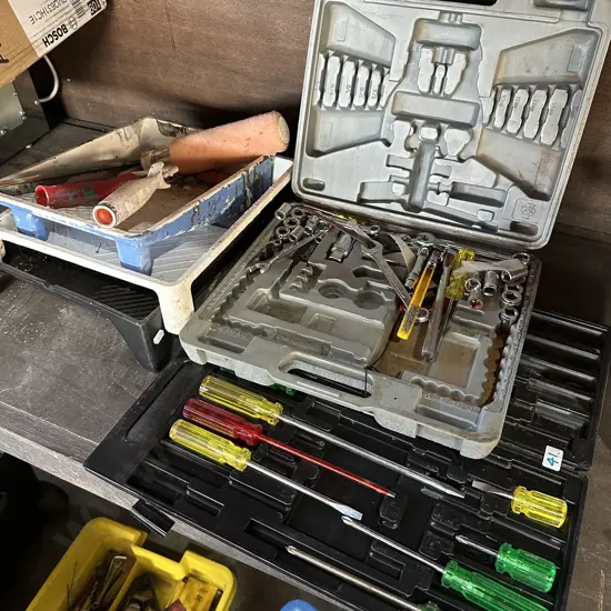 tools and paint gear