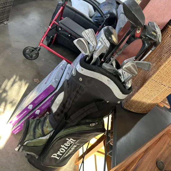 golf bag and set of clubs