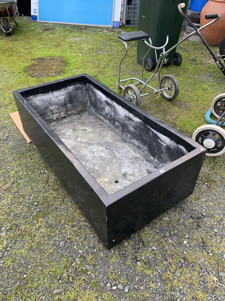 large moulded flower trough 1400 x 700 Image 1++