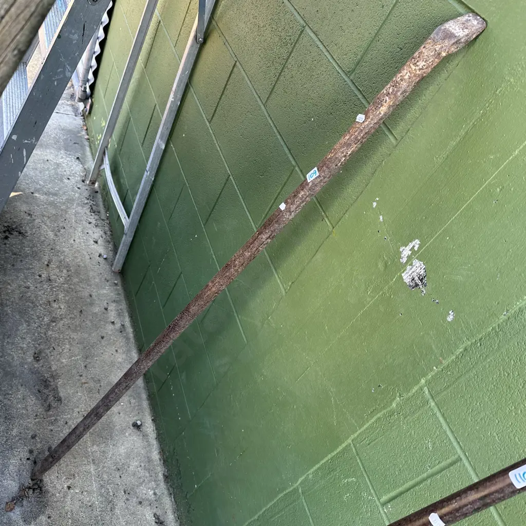 steel bar with lifter Image 1++