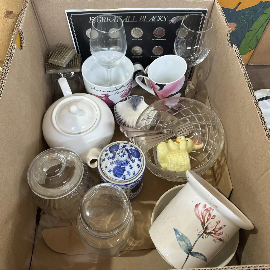 forks, vases, teapot, flower pot weights Image 1++