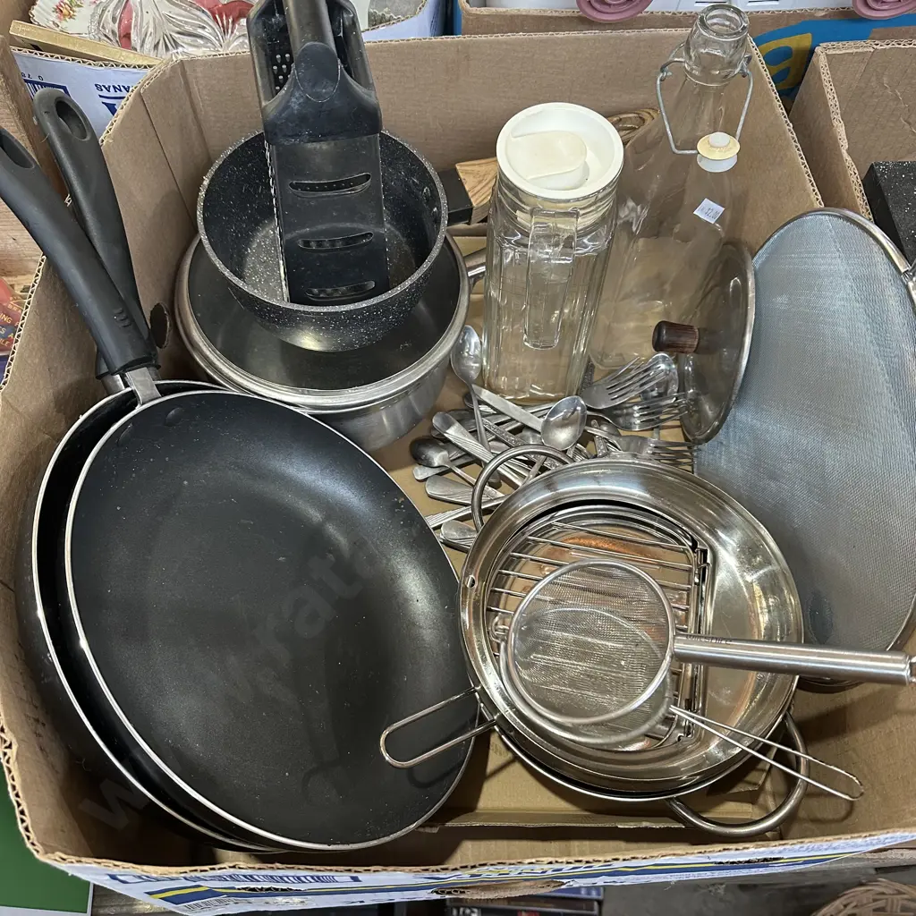 cuttlery and kitchenware Image 1++