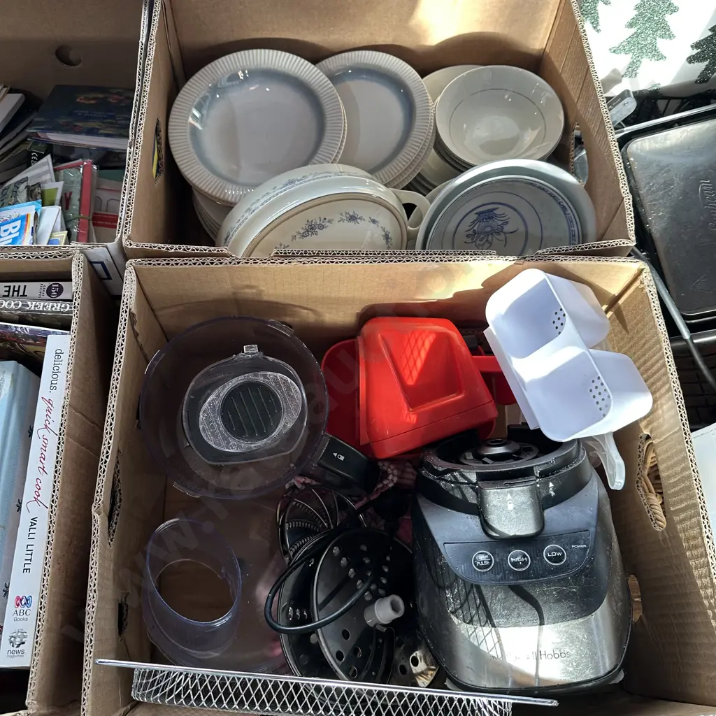 2 box Russel Hobbs kitchen wizz, crockery etc Image 1++