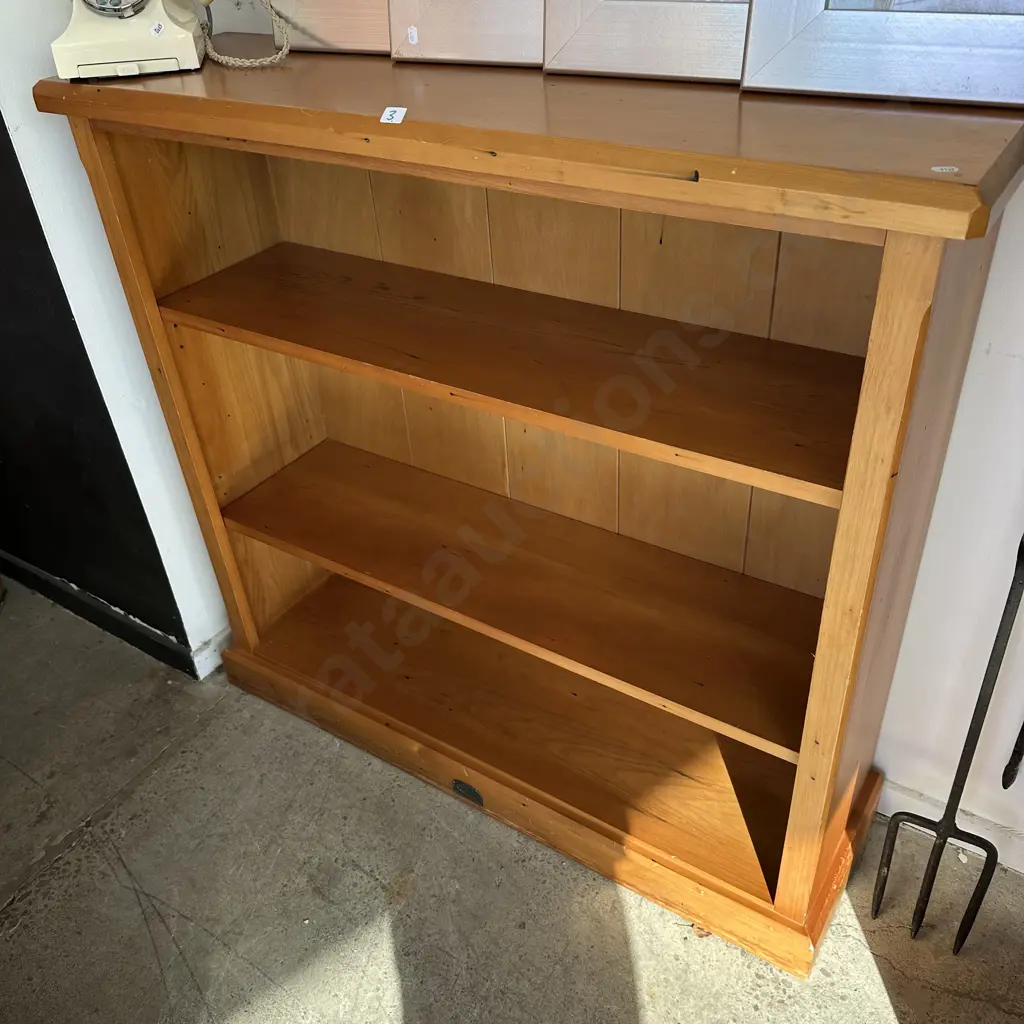 Kauri bookshelf by "Danish Country Furniture" Image 1++