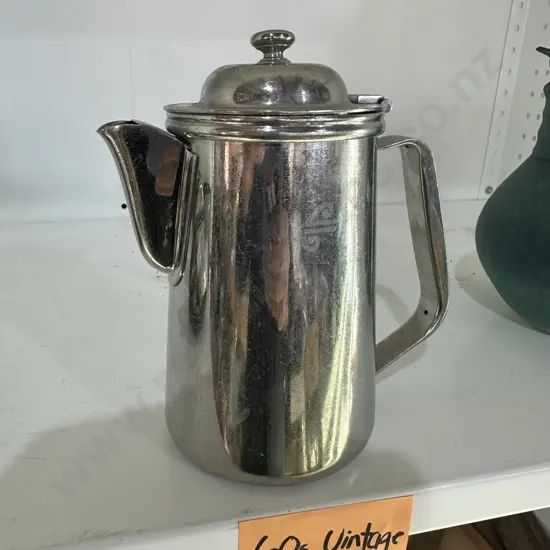 Air NZ coffee pot 1960s with logo