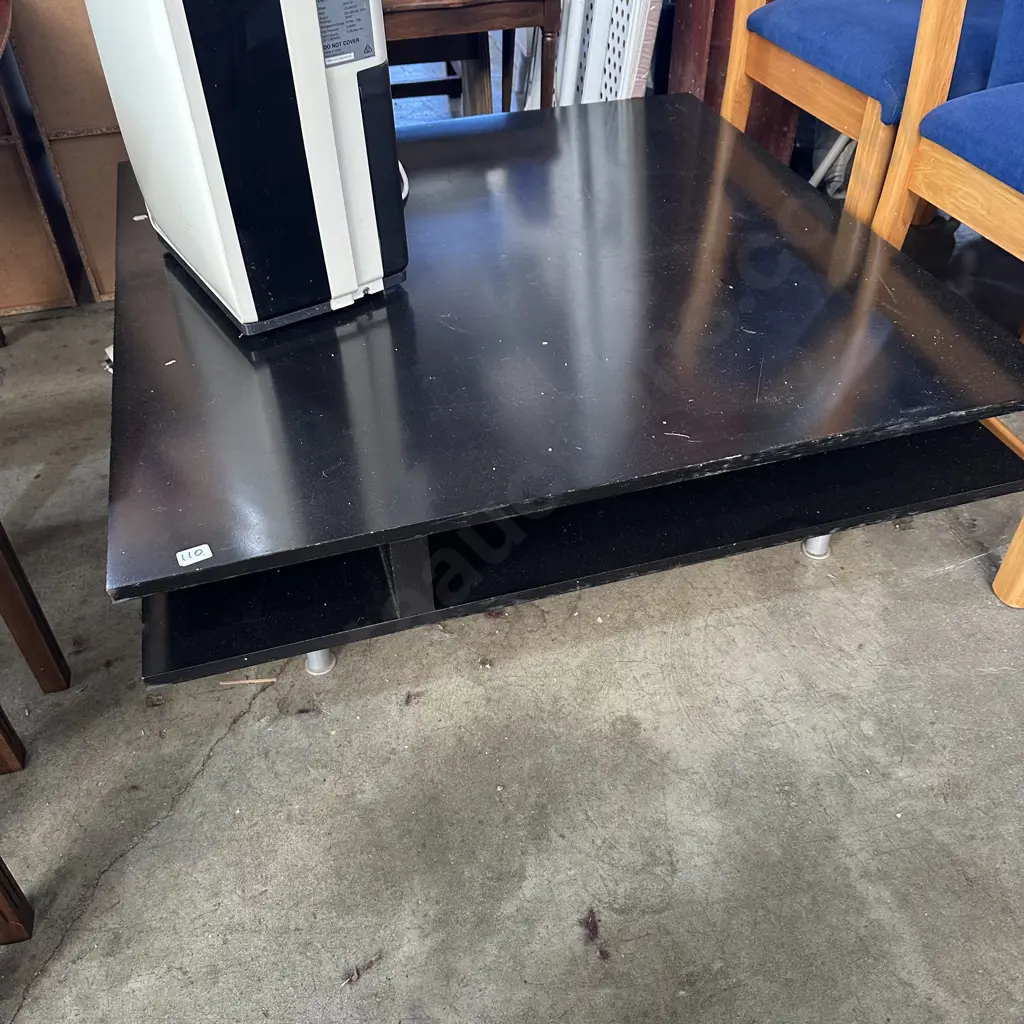 coffee table Image 1++