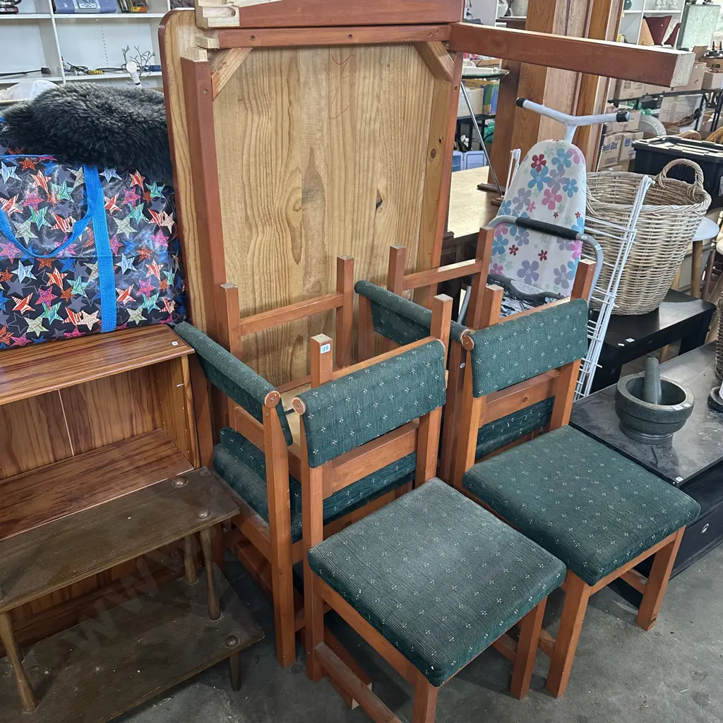 set of 6 dining chairs plus table (leg needs repair) Image 1++