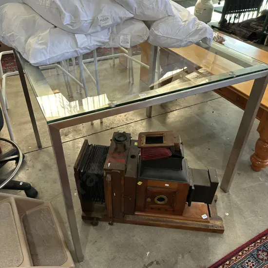 Stainless steel and glass table 900 x 900