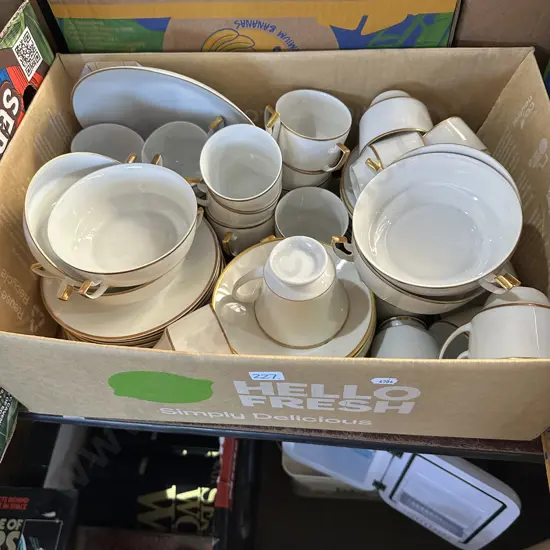 Dinner set