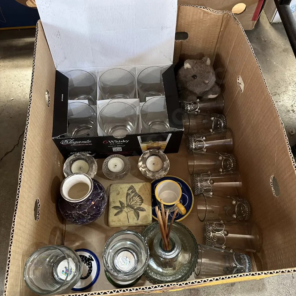 Boxed whiskey glasses, soft toy, vases etc. Image 1++